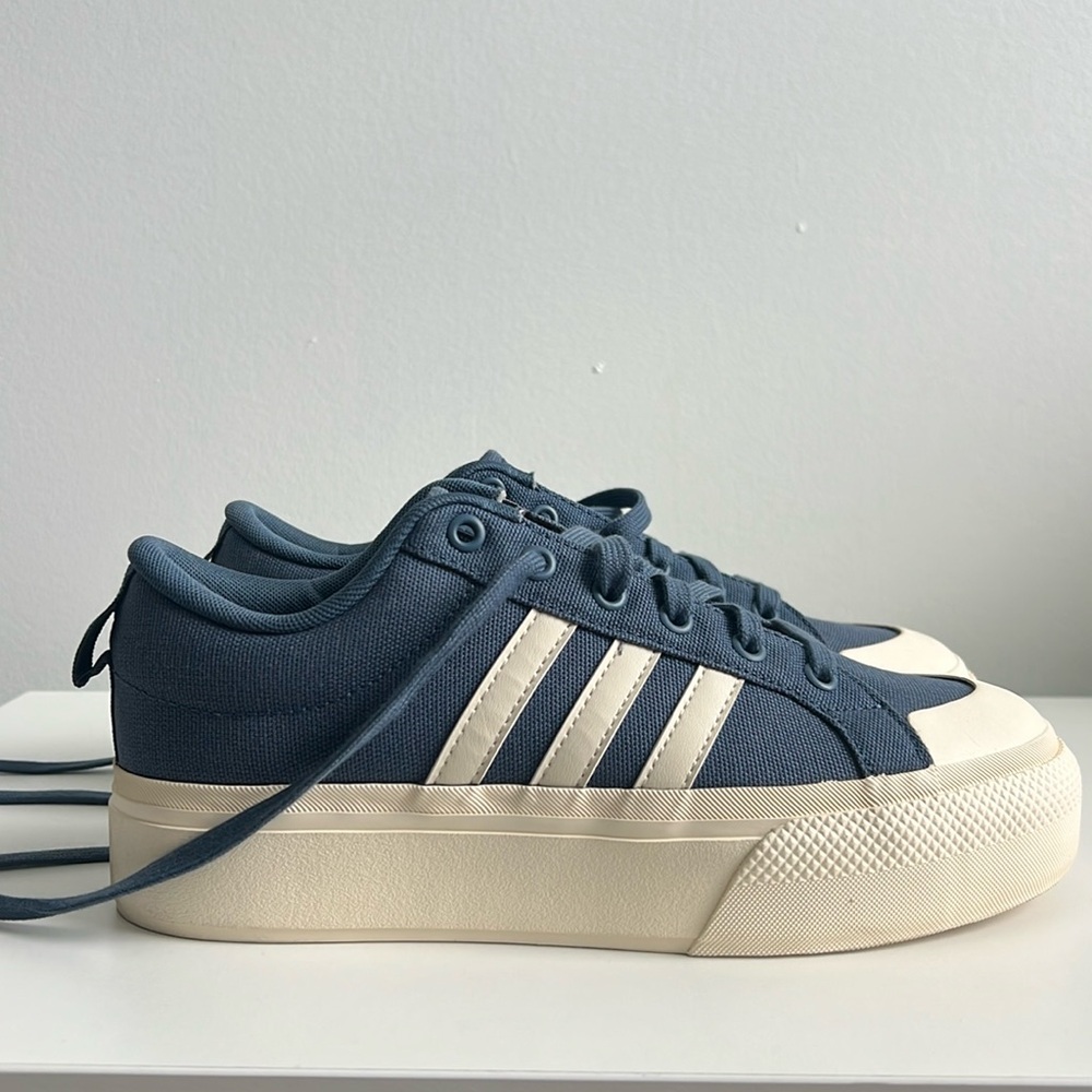 Women's adidas Bravada 2.0 Platform Lifestyle Shoe size 7.5